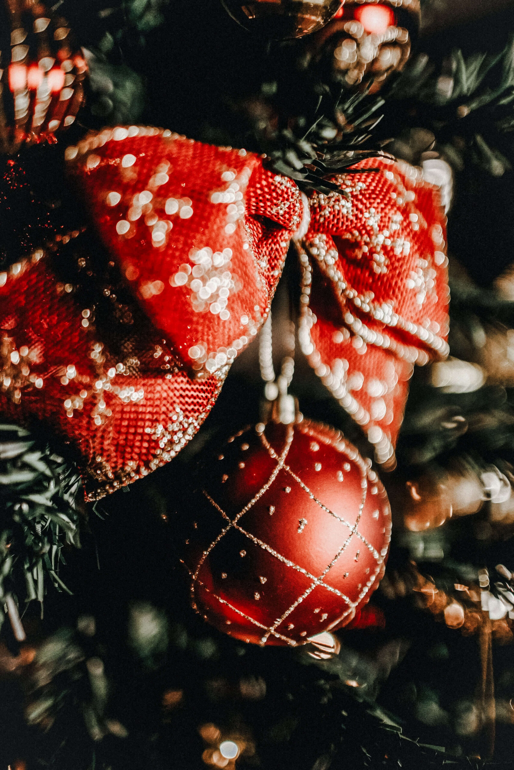 red christmas ball decoration