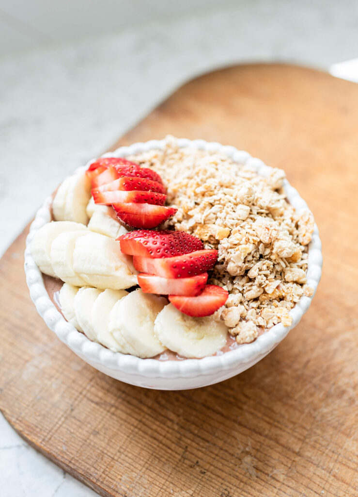 healthy breakfast bowl