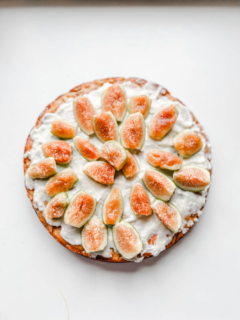 top view of fig cake