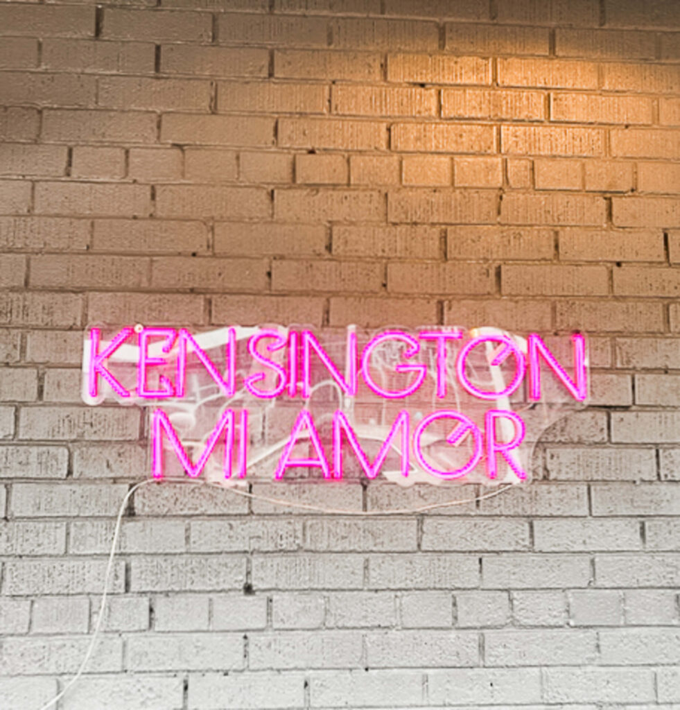 neon welcome sign of kensington mi amor